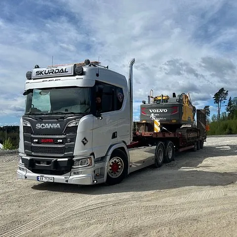 SCANIA R-590 KOMBI - 2023 MOD